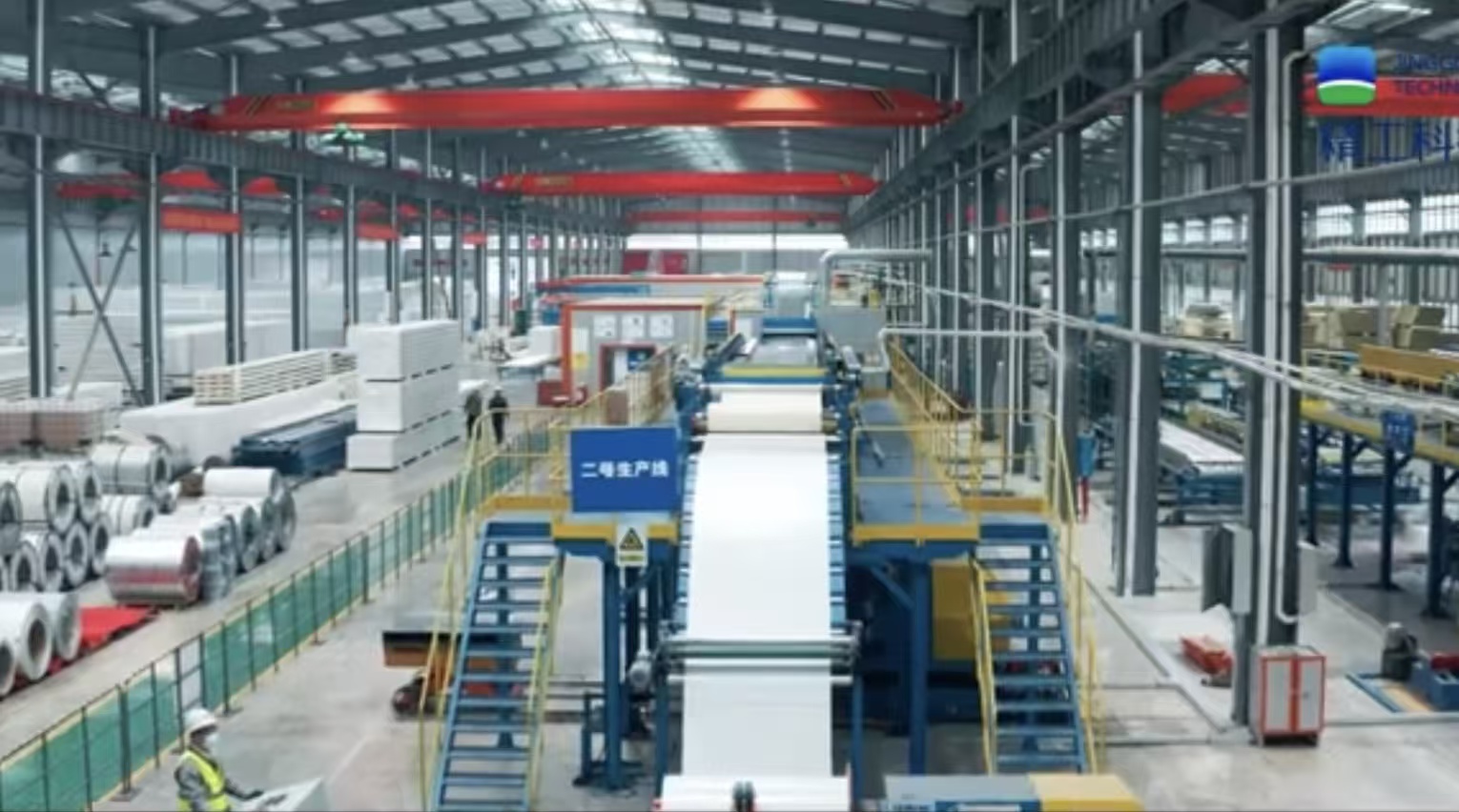 Sandwich panel production lines